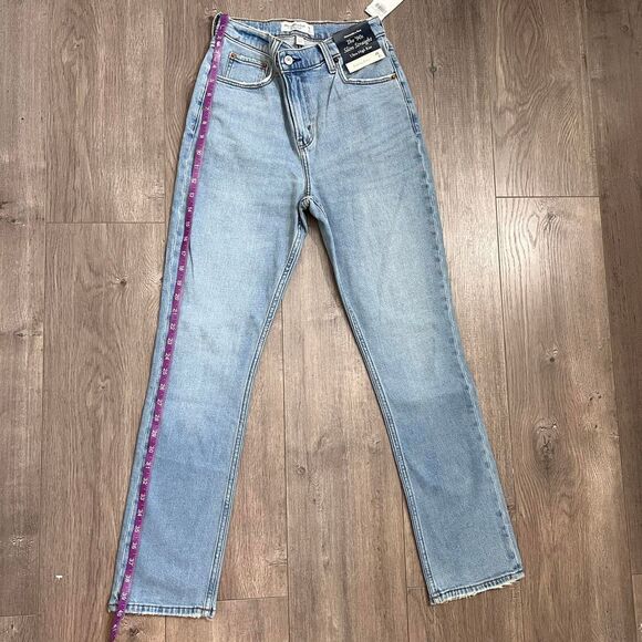 NWT Abercrombie & Fitch The 90s Slim Straight Jeans Curve Love Ultra High Rise - Picture 7 of 8